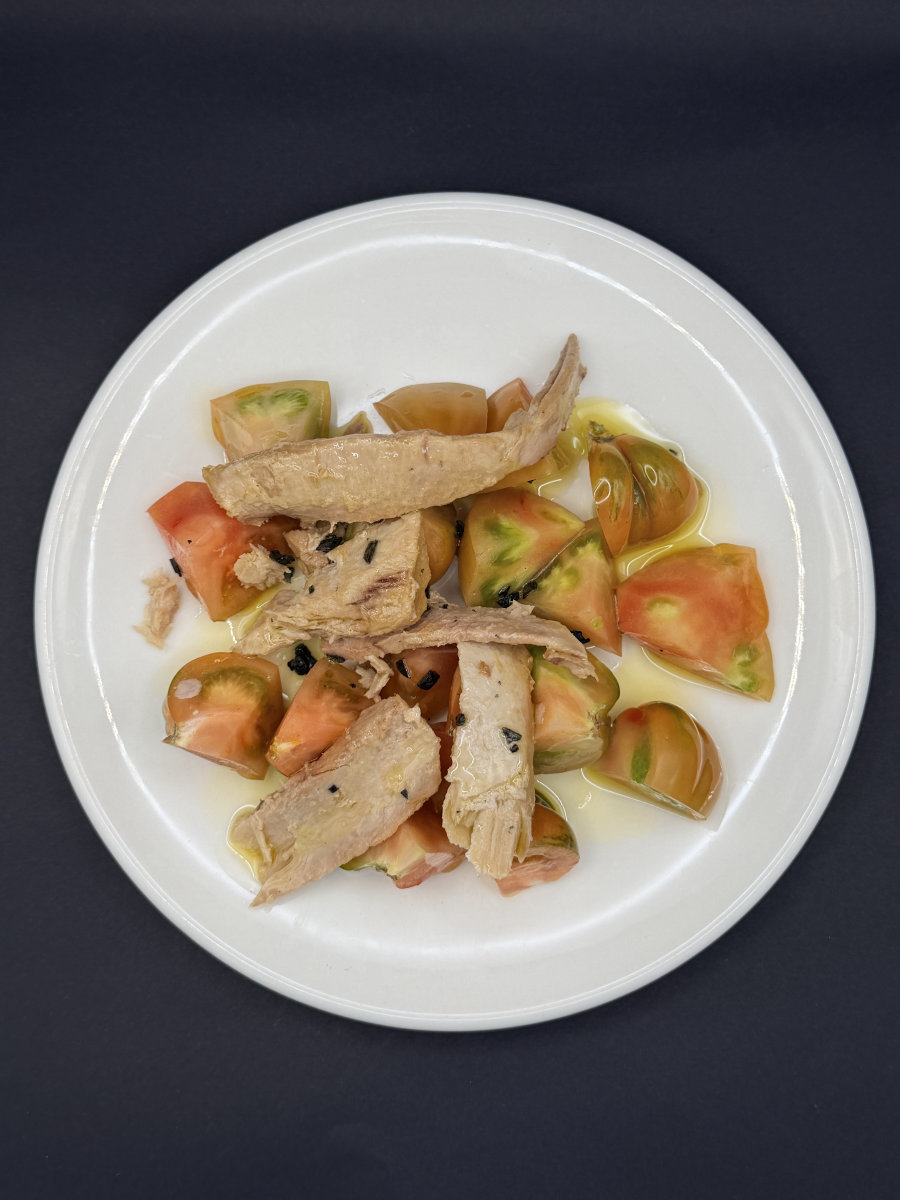 Tomate con ventresca