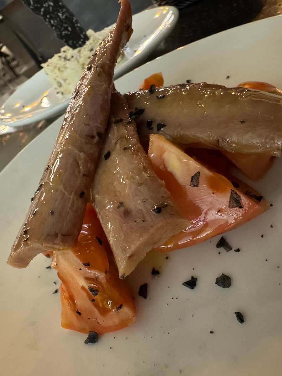 Tomate con ventresca